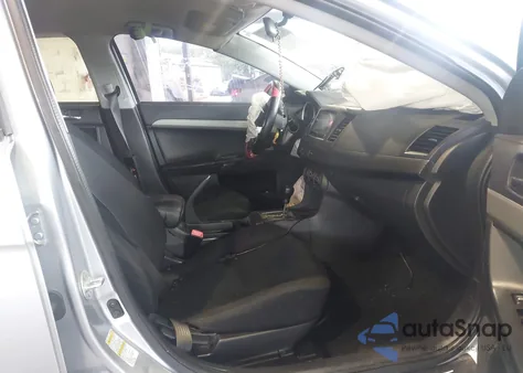 2015 Mitsubishi Lancer Es z USA, uszkodzony, nr VIN JA32U2FU9FU004812